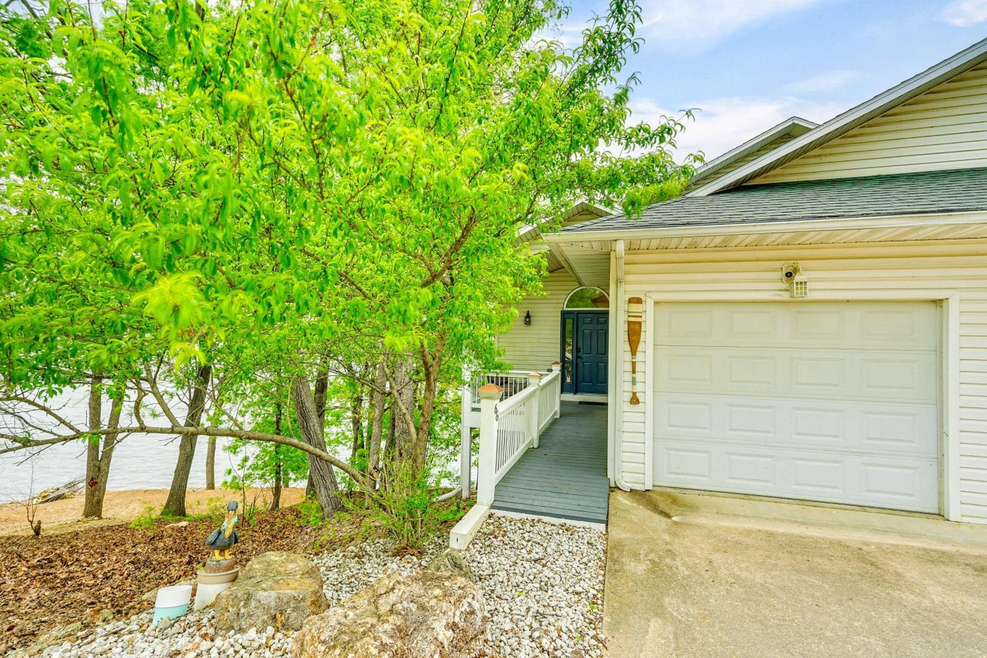 Townhouse With Shared Dock On Lake Of The Ozarks! Dış mekan fotoğraf